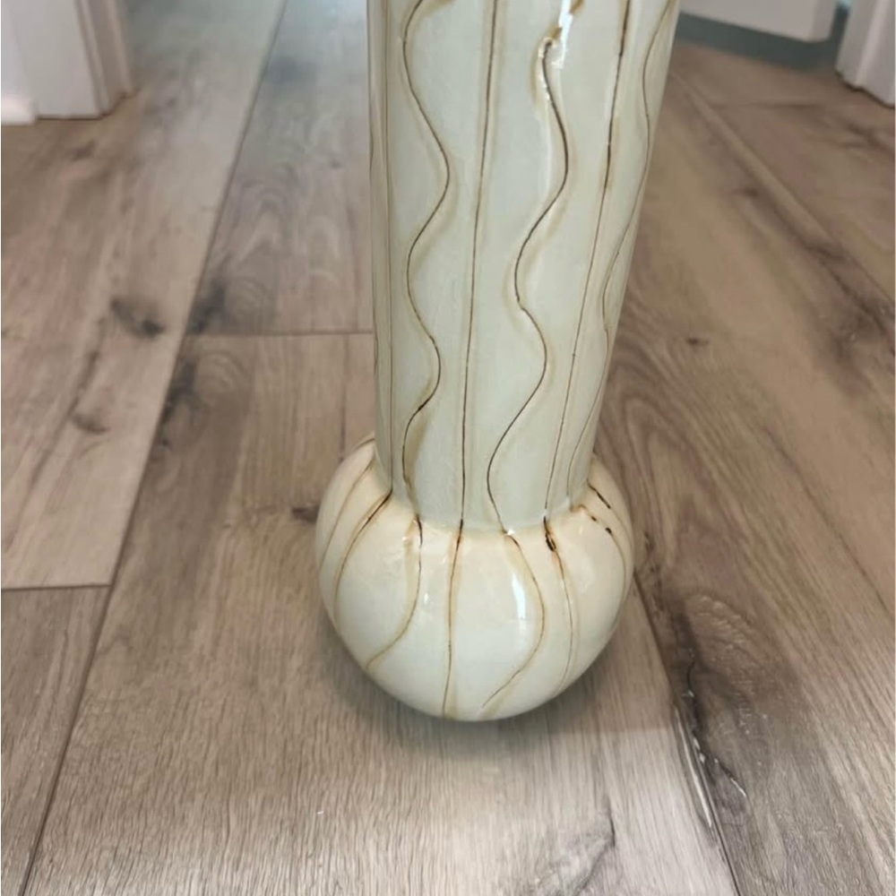 Vintage Cream Decorative Vase
